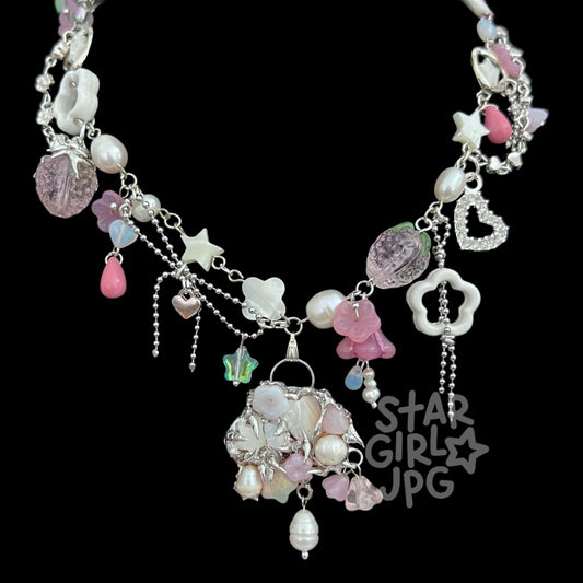 necklace ✰